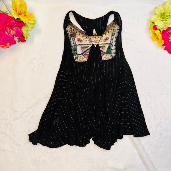 Embroidered tassels top - Picture 6 of 10